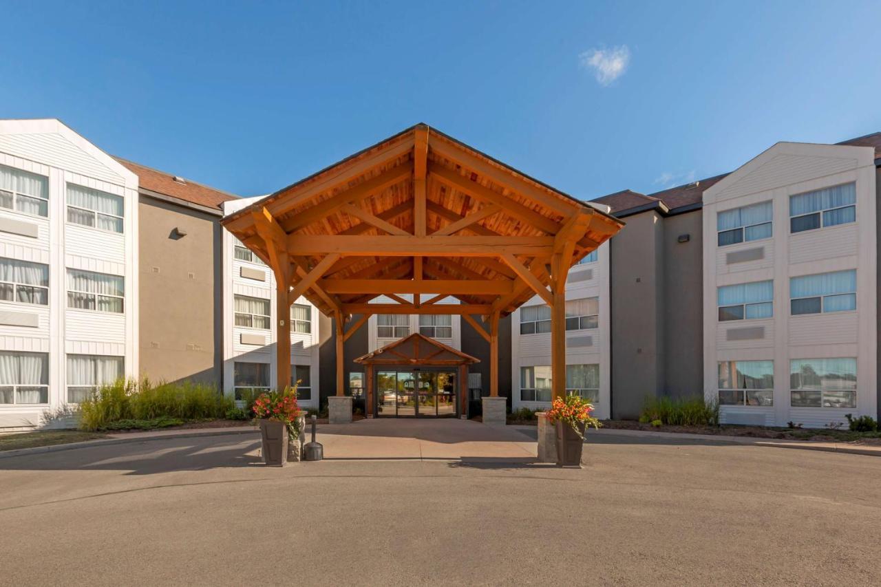 Best Western Plus Rose City Suites Welland Exterior photo